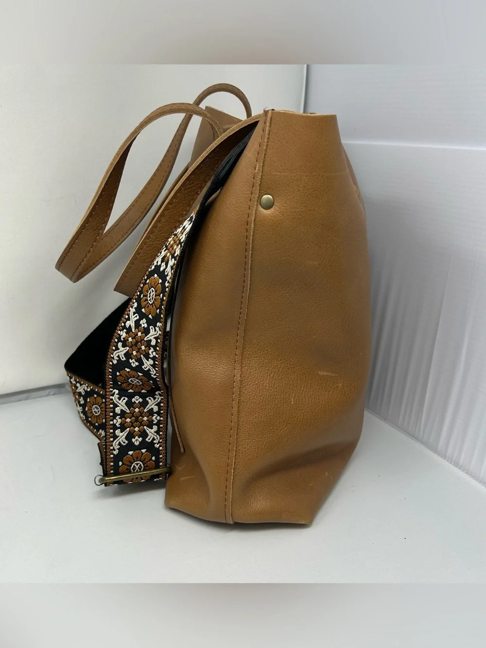 Portland Leather Goods Crossbody Tote FSCB shortbread pebbled tan